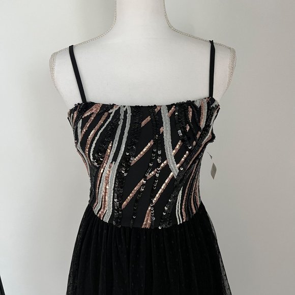 NWT Dress The Population Kady Sequin Block Print Tiered Dress in Black Multi Sml - Picture 2 of 15